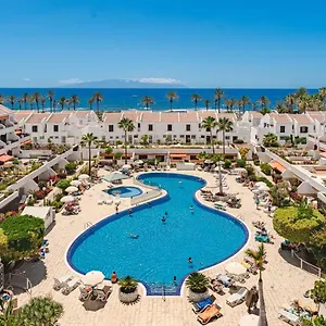 https://villa-in-parque-santiago-1-sea-view-and-all-the-confort.tenerifehoteles.net